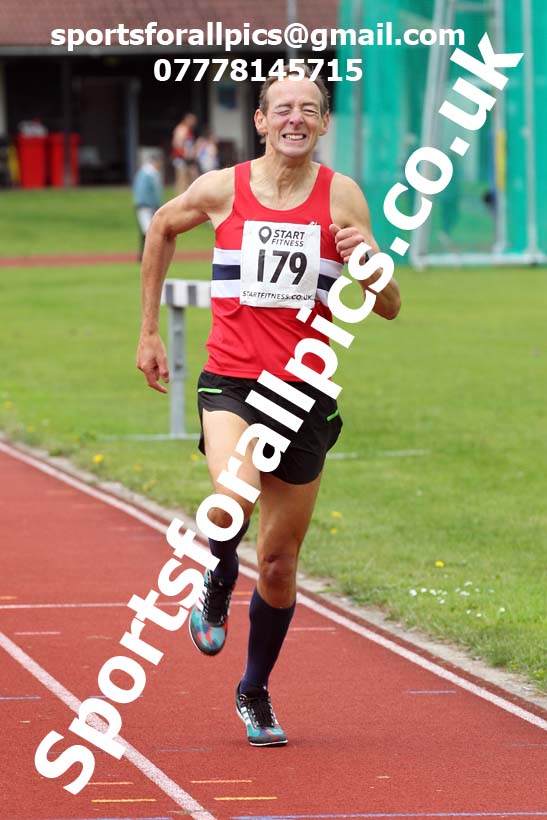 800 metres 32, NECAA Open Meeting, Morpeth, Sunday, March 23rd. David T. Hewitson/Sports for All Pics